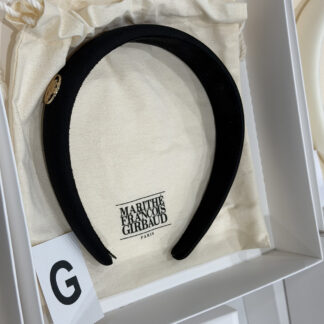 G ที่คาดผม Marithe สีดำ (กาวตรงปลายที่คาดผมหลุด)